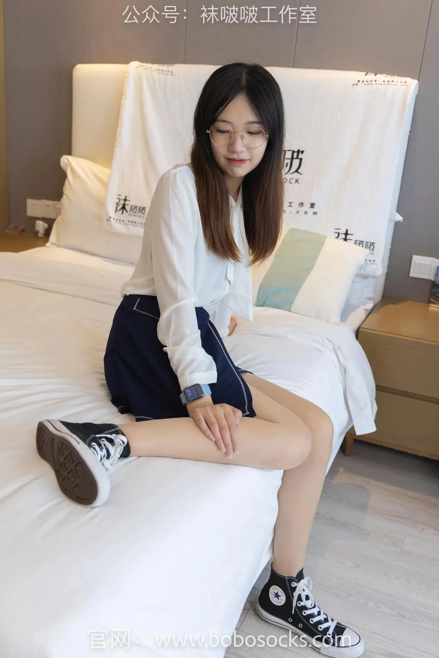 [BoBoSocks袜啵啵]NO.114 小甜豆-高跟鞋、帆布鞋、肉丝、厚黑丝 [175P]插图8